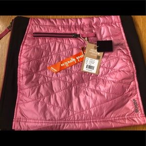 New with tags Kari Mini Skhoop down skirt!
